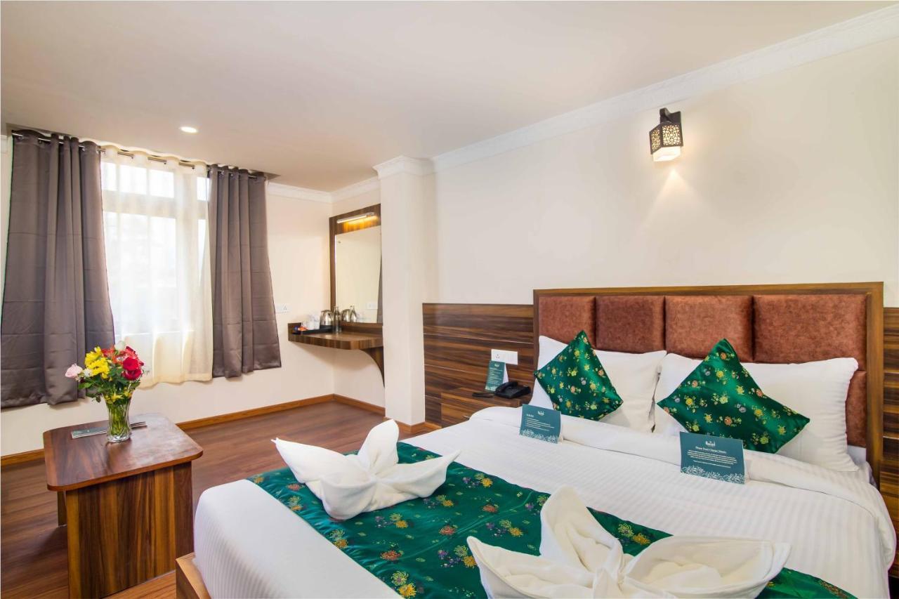Muscatel Central Hotel - Dzeemkhang Гангток Екстериор снимка