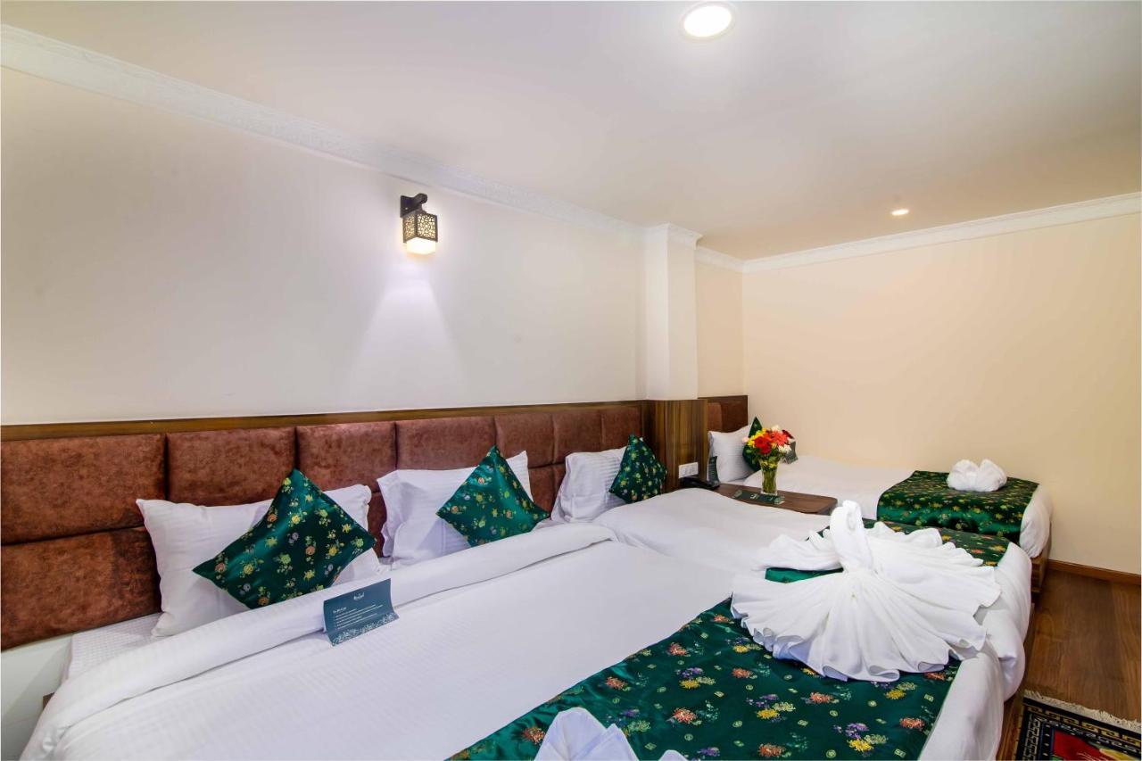 Muscatel Central Hotel - Dzeemkhang Гангток Екстериор снимка