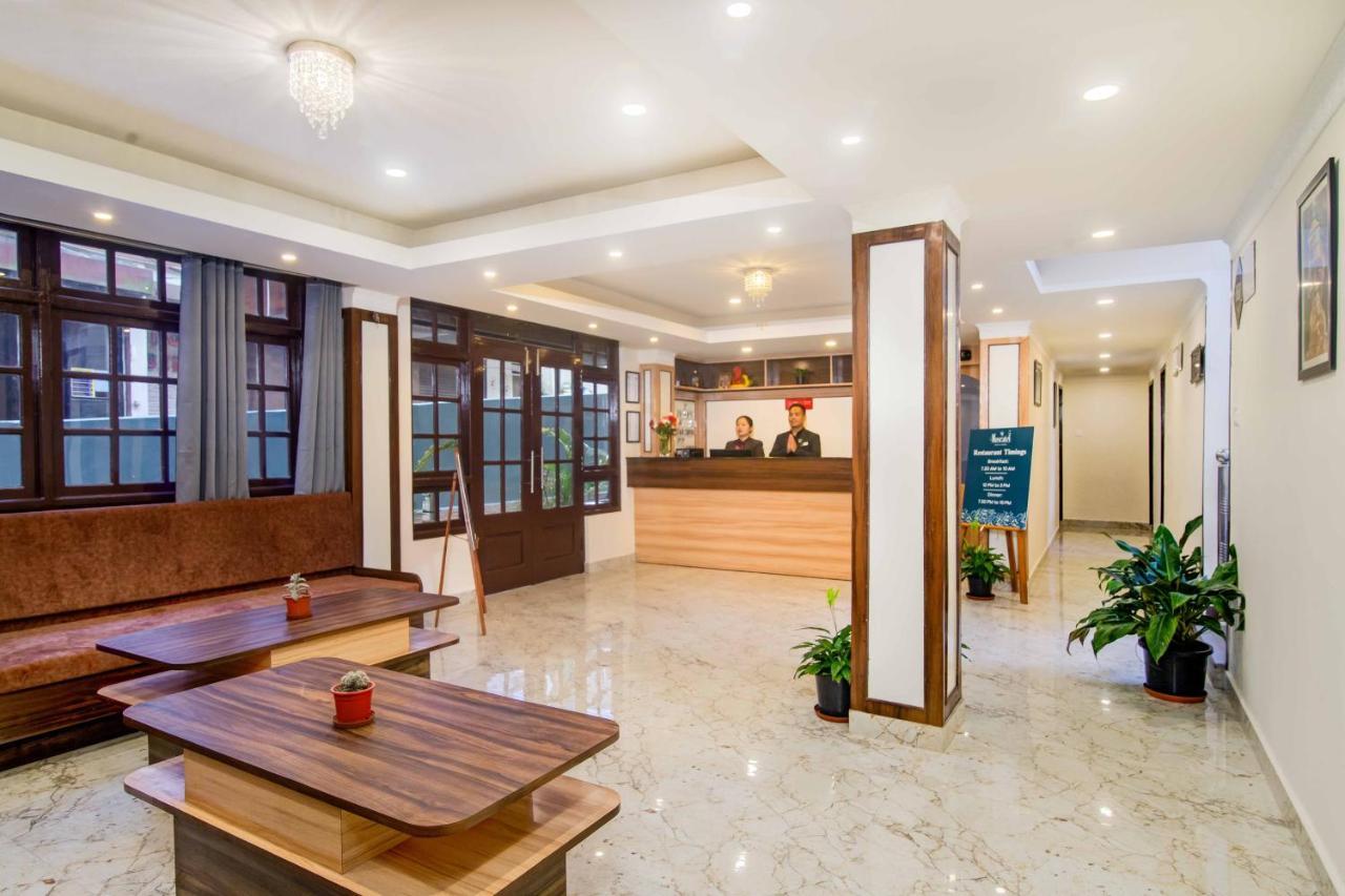 Muscatel Central Hotel - Dzeemkhang Гангток Екстериор снимка