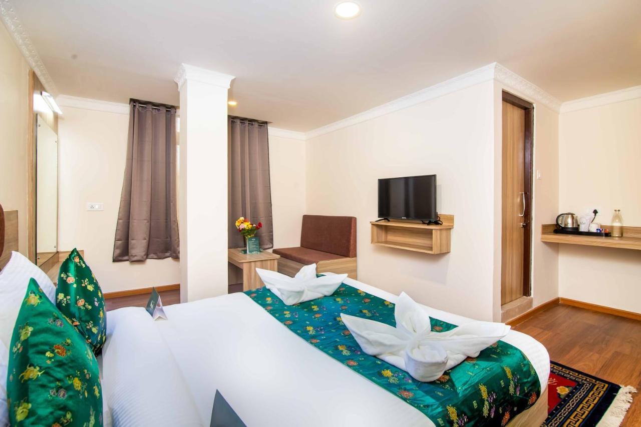 Muscatel Central Hotel - Dzeemkhang Гангток Екстериор снимка