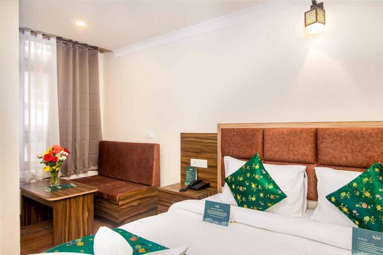 Muscatel Central Hotel - Dzeemkhang Гангток Екстериор снимка
